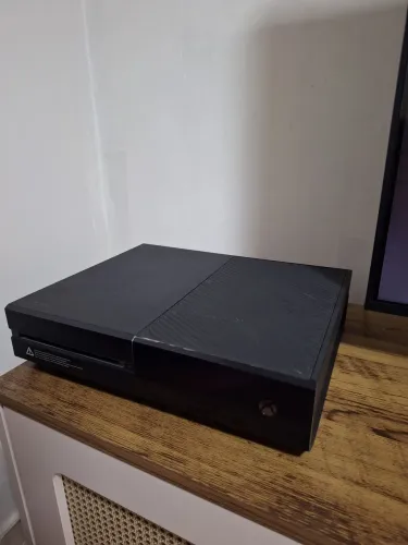 Xbox one Fat (leia descrição)
