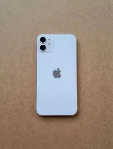 iPhone 11 128GB ( analiso trocas )