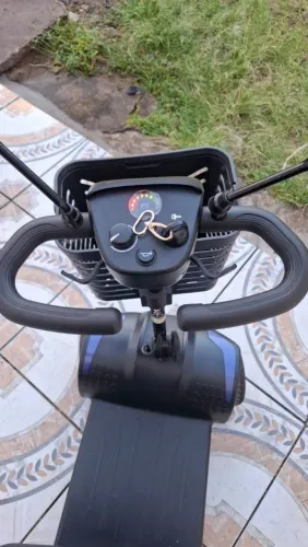 Scooter elétrica (Nova)
