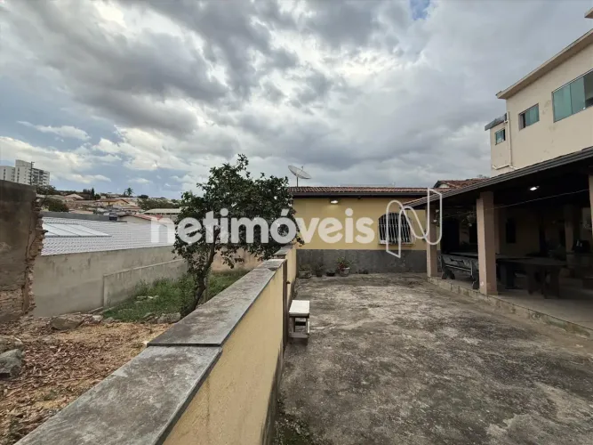 LOTE DE 600M² À VENDA NO BAIRRO CACHOEIRINHA