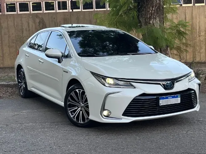 Toyota Corolla Altis Prem. Hybrid 1.8 Flex AUT 2020