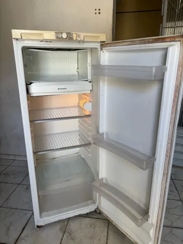 Geladeira continental (Frete grátis)