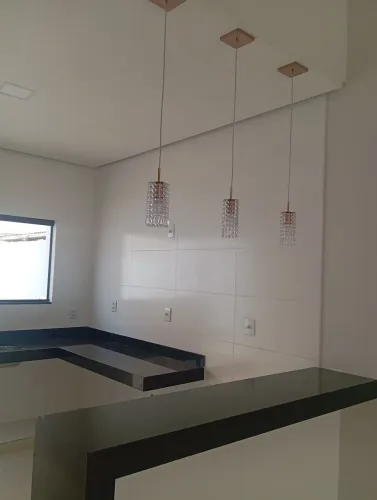Major Prates 3/4 Suite,Amplo espaço pra área gourmet e piscina..Financiavel...