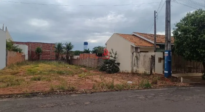 Terreno á venda no Jardim Panorama em Loanda -PR.