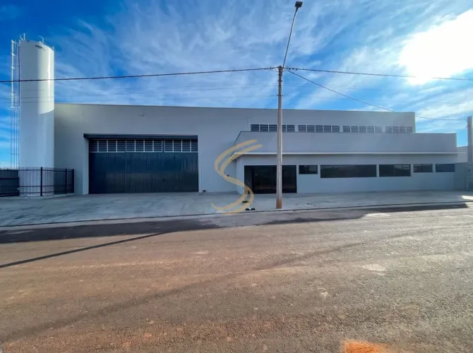 GALPÃO PARA LOCAÇÃO - 1080 M² ÁREA CONSTRUÍDA - AVCB BOMBEIRO