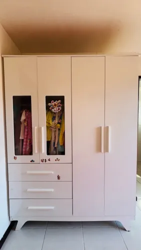 Guarda roupa infantil 