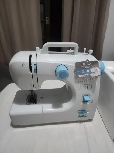 Máquina de Costura Philco PMC16BP