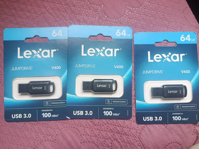 Pendrive lexar