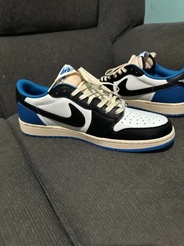 Tênis Fragment Design x Travis Scott x Air Jordan 1 Low
