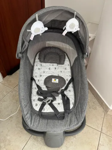  Cadeira Automática Mastela Deluxe 4 em 1 - Bluetooth - Estado de Nova 