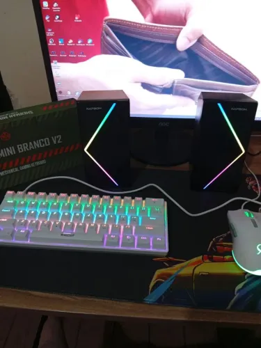 Kit Periféricos Gamer Semi-Novos (Teclado Mecânico, Mouse e Caixinha de Som)