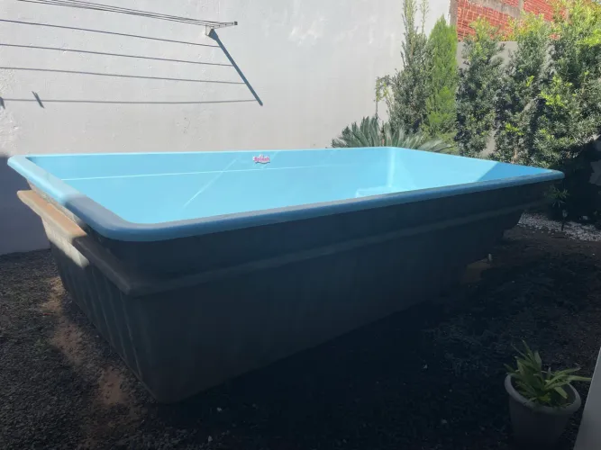 Piscina Autoportante 4m x 2m x 1m ? R$ 5.000