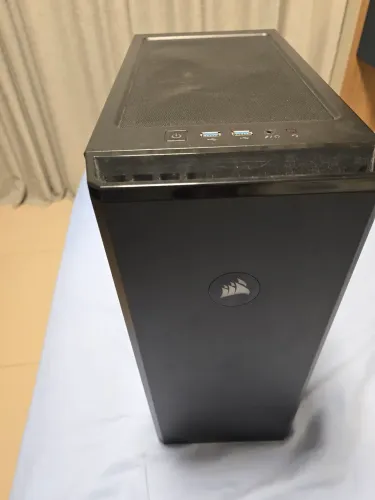 Gabinete Corsair Carbide 175