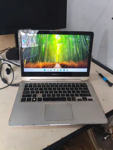 Para Técnicos - Notebook Samsung Core I5 7ªG - 4GB Ram DDR4 - Sem HD - LEIA o Anúncio