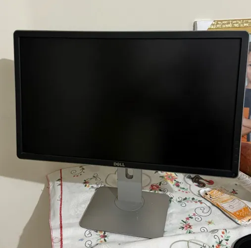 Monitor Dell de 24 polegadas