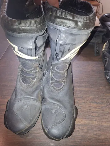Bota Alpinestars Supertech R Completa (Com Detalhes) - Tam 43 EUR (41 BR)
