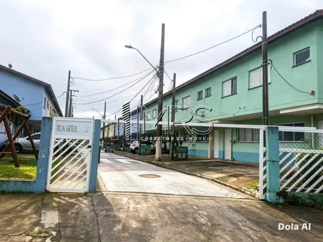 Sobrado em Condomínio no Imperador Praia Grande - 2 Quartos, Garagem