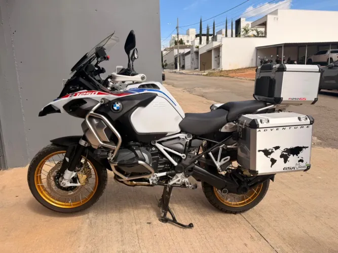 BMW R 1250 GS Adventure premium rallye 2021 com baús e acessórios 