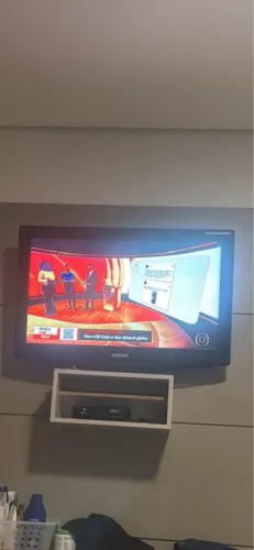 TV Samsung 32? - tela avermelhada