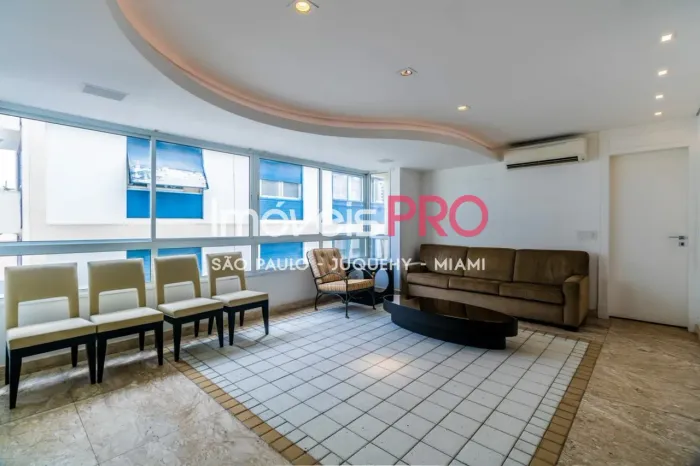 EXCELENTE COBERTURA DUPLEX À VENDA DE 230M² EM PARAÍSO.