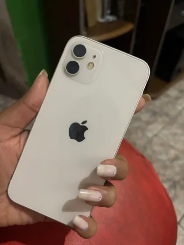 VENDO IPHONE 12 