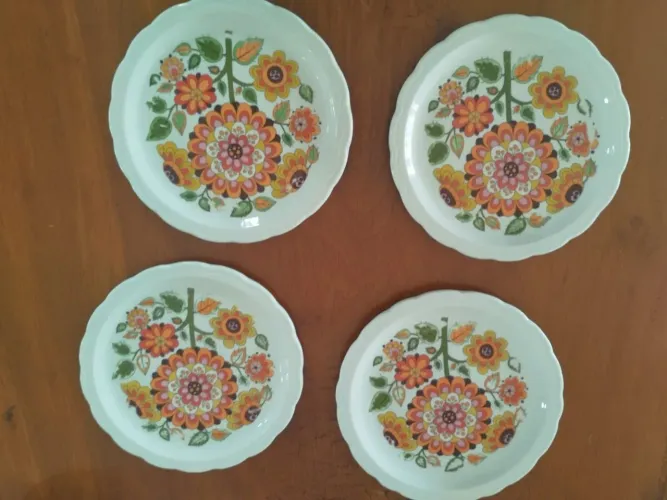 Pratos Vintage Inter-American - Pure Porcelain Floral (4 Unidades)