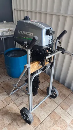 Motor 5hp hidea , semi novo