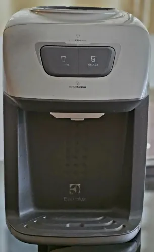 BEBEDOURO DE ÁGUA ELECTROLUX BC21X PRATA (COMPRESSOR) - ÓTIMO ESTADO!