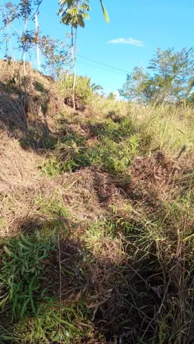Terreno de 1.869 metros quadrados