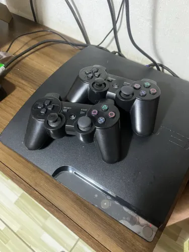 PS3 Semi-novo (DESBLOQUEADO)