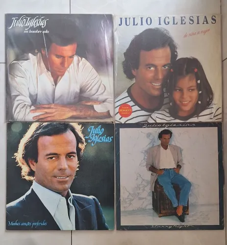 4 discos de vinil Julio Iglesias