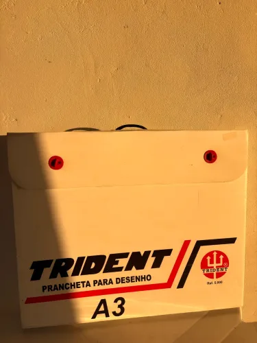 VENDO PRANCHETA TRIDENT A3