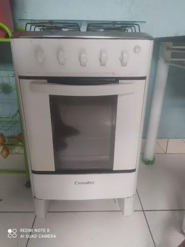 Fogão 4 bocas funcionando perfeitamente só uma boca q n funciona p causa d agulha ok