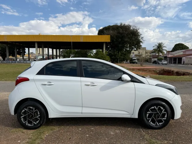 Hyundai HB20X Style 1.6 Flex 16V Aut. 2014
