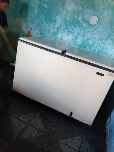 Um frise falta só ageita a tampa 