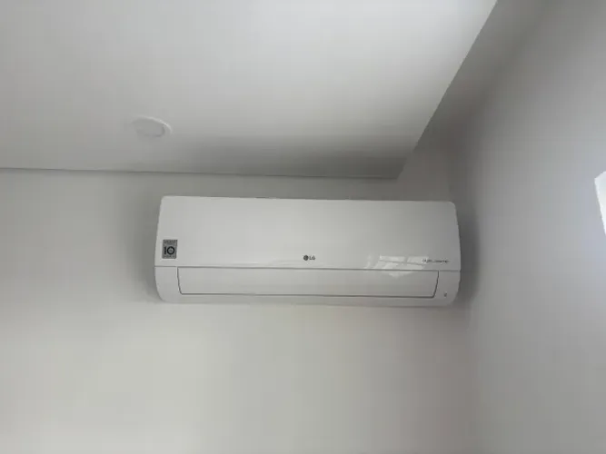 Ar Condicionado Split LG DUAL Inverter Frio 12.000 BTUs