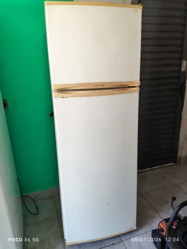 Geladeira funcionando tudo