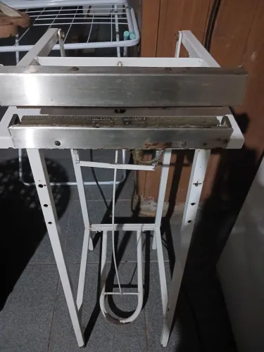 Seladora de pedal com datador lote e validade