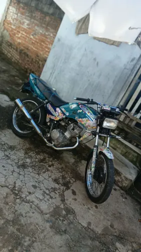 Vendo cg 97 26 na mão 