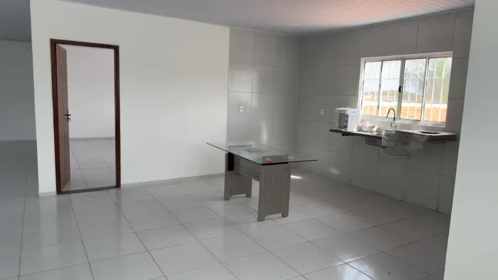 Alugo casa no segundo andar