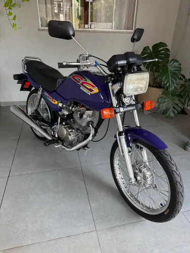 CG titan 1999