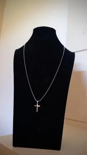Corrente Prata 60cm Com Crucifixo 1,2mm