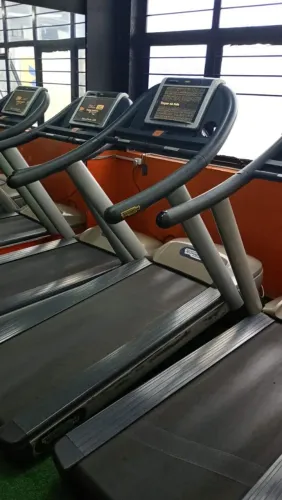 Esteira technogym jog 700