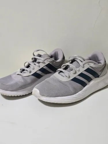 Tênis adidas cinza tam 38
