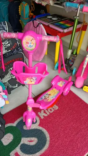 OFERTA PATINETE INFANTIL COM LEZ LATERAL E MÚSICA 
