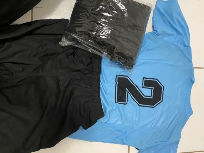Kit uniforme padrão de futebol