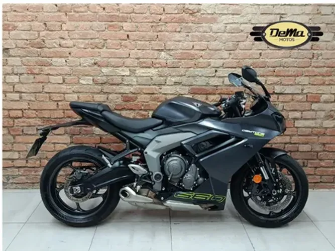 Triumph DAYTONA 660