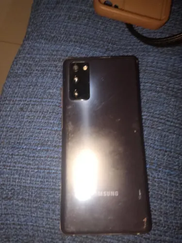 Celular s20fe