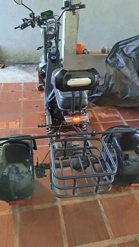 Triciclo elétrico 