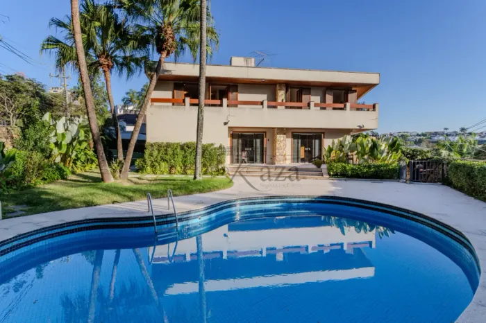 Casa - Cidade Jardim - 4 Suítes - 780m².